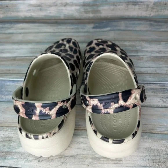 Crocs Classic Platform Animal Remix Clog Leopard Womens Size 7 - Picture 6 of 7